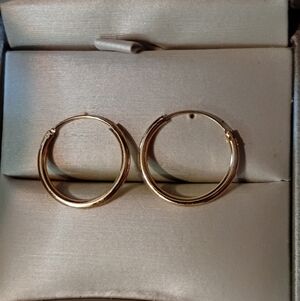 Gold Hoop Earrings - Classic Women's Hoops